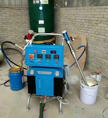 可移動聚氨酯發泡機(圖1) 氣動型可移動聚氨酯發泡機